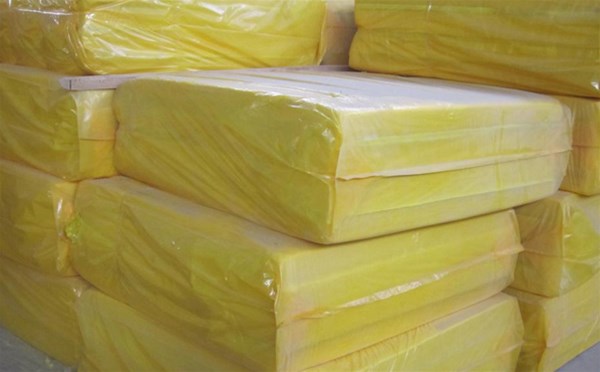 南陽(yáng)玻璃棉板在施工要做好這些防雨措施