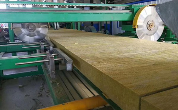 保養(yǎng)維護巖棉板的一些小技巧