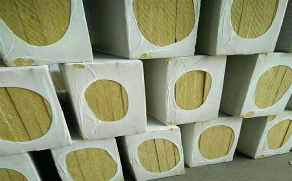 鋼構(gòu)房巖棉板的特點(diǎn)